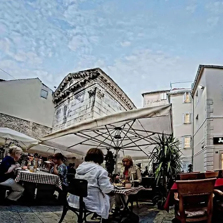 Jupiter Luxury Otel 4*