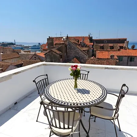 Jupiter Luxury Otel 4*