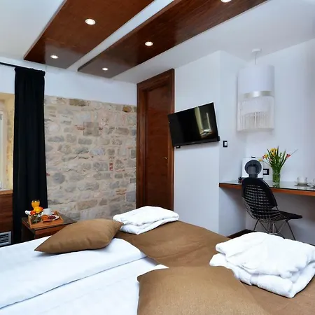 Jupiter Luxury Split