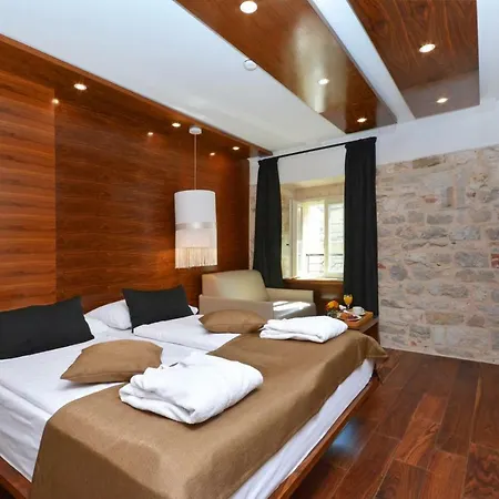 Otel Jupiter Luxury 4*