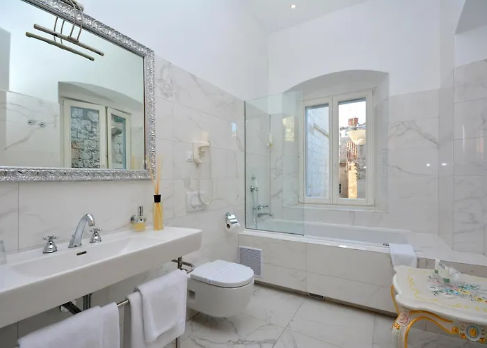 Jupiter Heritage 4*