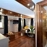 Jupiter Heritage Hotel 4*