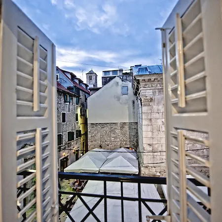 Jupiter Heritage Split