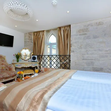 Jupiter Heritage Split