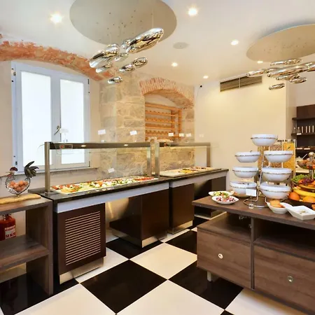 Jupiter Heritage 4* Split